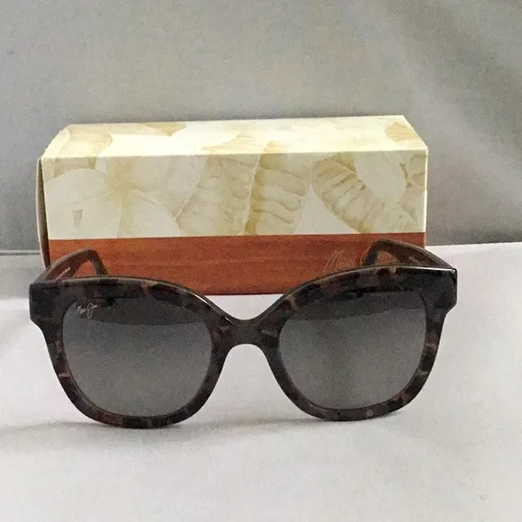 MAUI JIM SUNGLASSES LADIES. - Picture 2 of 8
